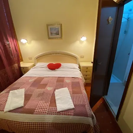 House Guest house *